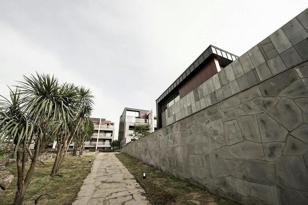 Stanford Hotel And Resort Jeju Esterno foto