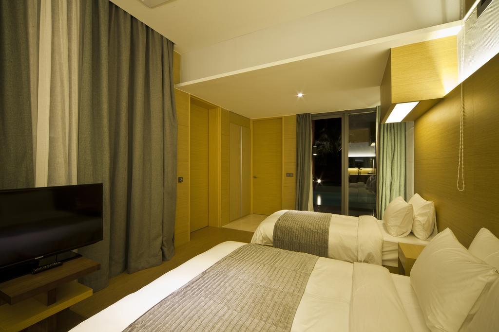 Stanford Hotel And Resort Jeju Esterno foto